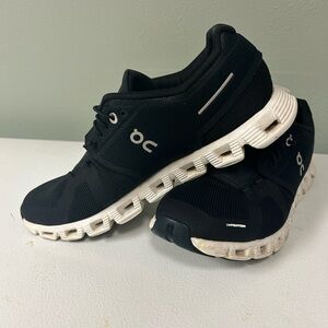 On Cloud Classic Black Sneakers